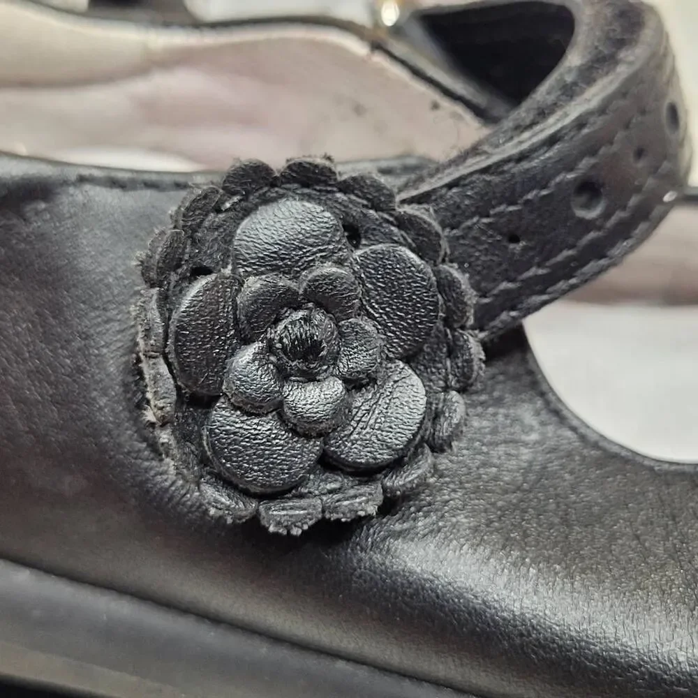 Stride Rite Infant Black Nicolette Mary Janes Size 5 M